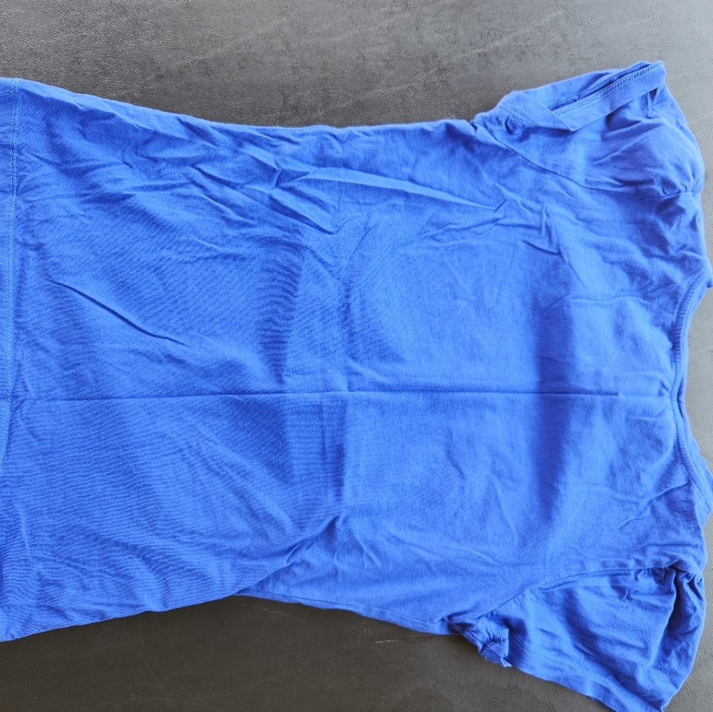 Blue top - Picture 3 of 3